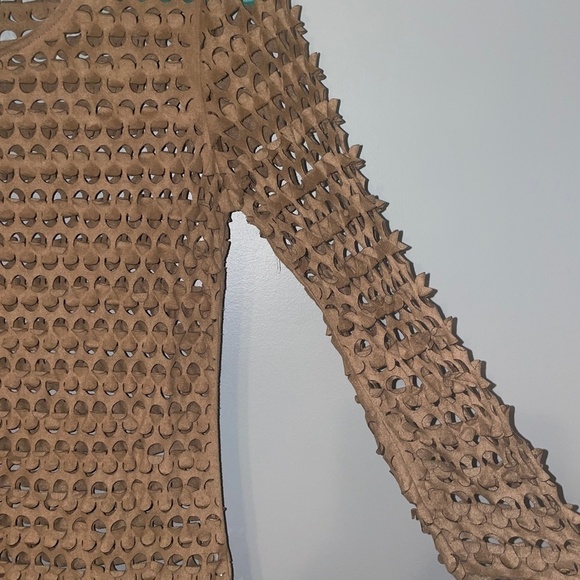 EUC Tribal Clothing Open Weave Net Tan 3/4 Sleeve Top Size Small - Picture 4 of 6